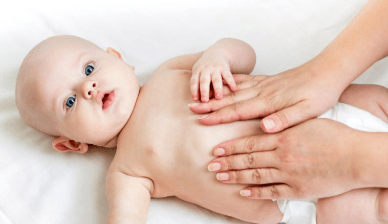 Rối loạn tiêu hóa ở trẻ sơ sinh: Nguyên nhân và cách xử lý chứng đầy bụng, khó tiêu, nôn trớ sinh lý mà bố mẹ cần biết